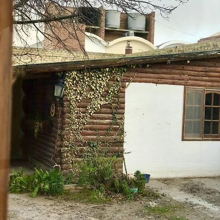Pequena Casa De Troncos, Detras De Casa Principal No Trabajo Con Tarjeta De Credito Πουέρτο Μαντρίν Εξωτερικό φωτογραφία