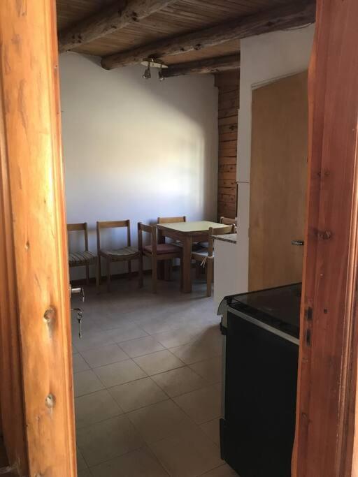 Pequena Casa De Troncos, Detras De Casa Principal No Trabajo Con Tarjeta De Credito Πουέρτο Μαντρίν Εξωτερικό φωτογραφία